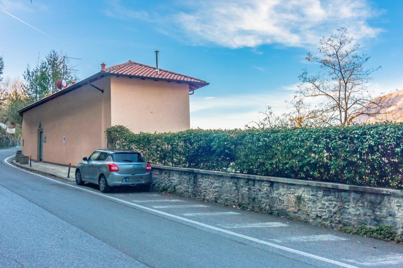 Perledo Flower House With Lake View By Wonderful Italy מראה חיצוני תמונה